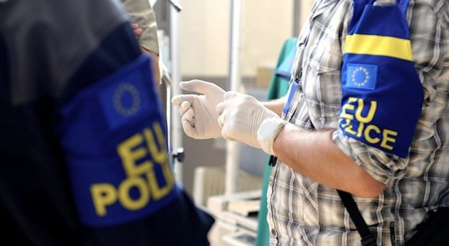 EULEX kontrollon Aeroportin, pengjet nuk janë në Kosovë