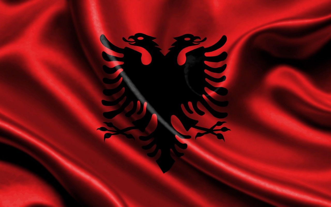 Arrestohen dy aktivistë sepse ngritën flamurin shqiptar në Greqi