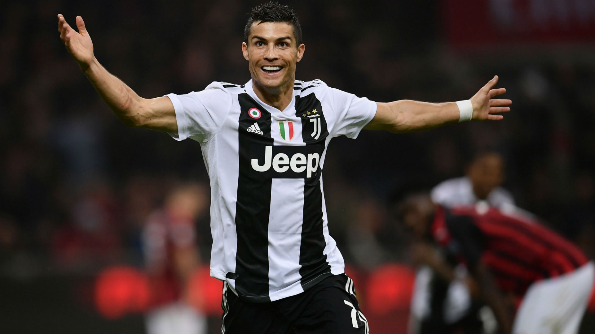 ‘Ronaldo do të bashkohet me Milanin’