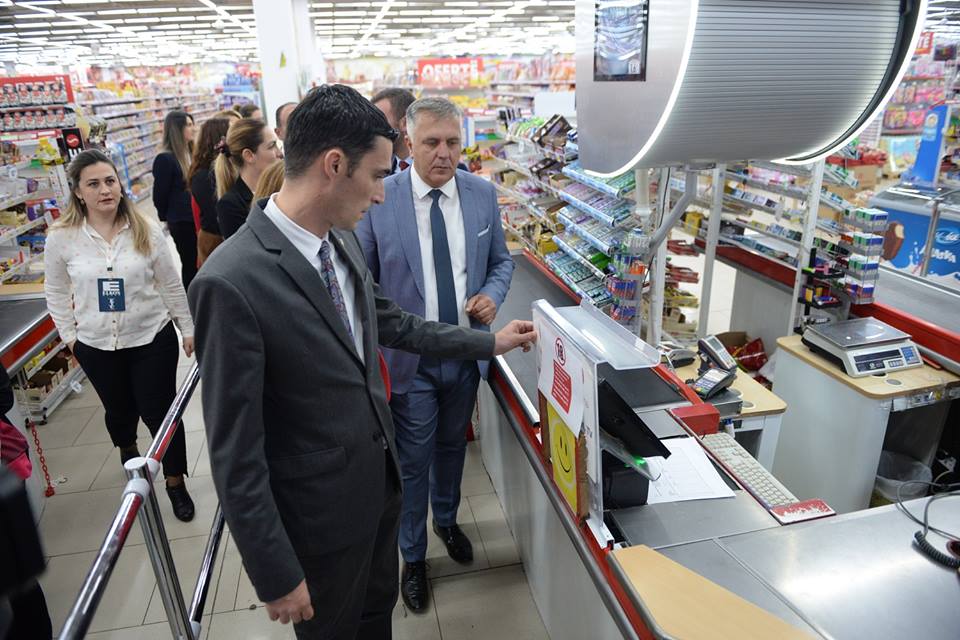 Ministri Shala: edhe një goditje Serbisë, 100 % masë për produktet që hyjnë nga ky shtet