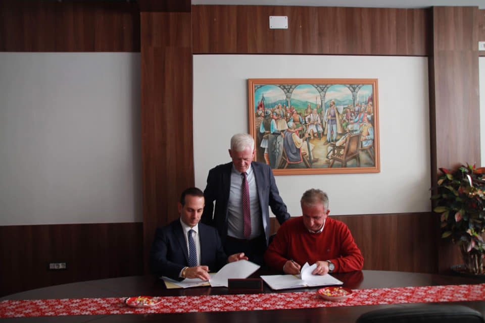 Bali Muharremaj nënshkruan Memorandum Mirëkuptimi në vlerë 5 milionë euro