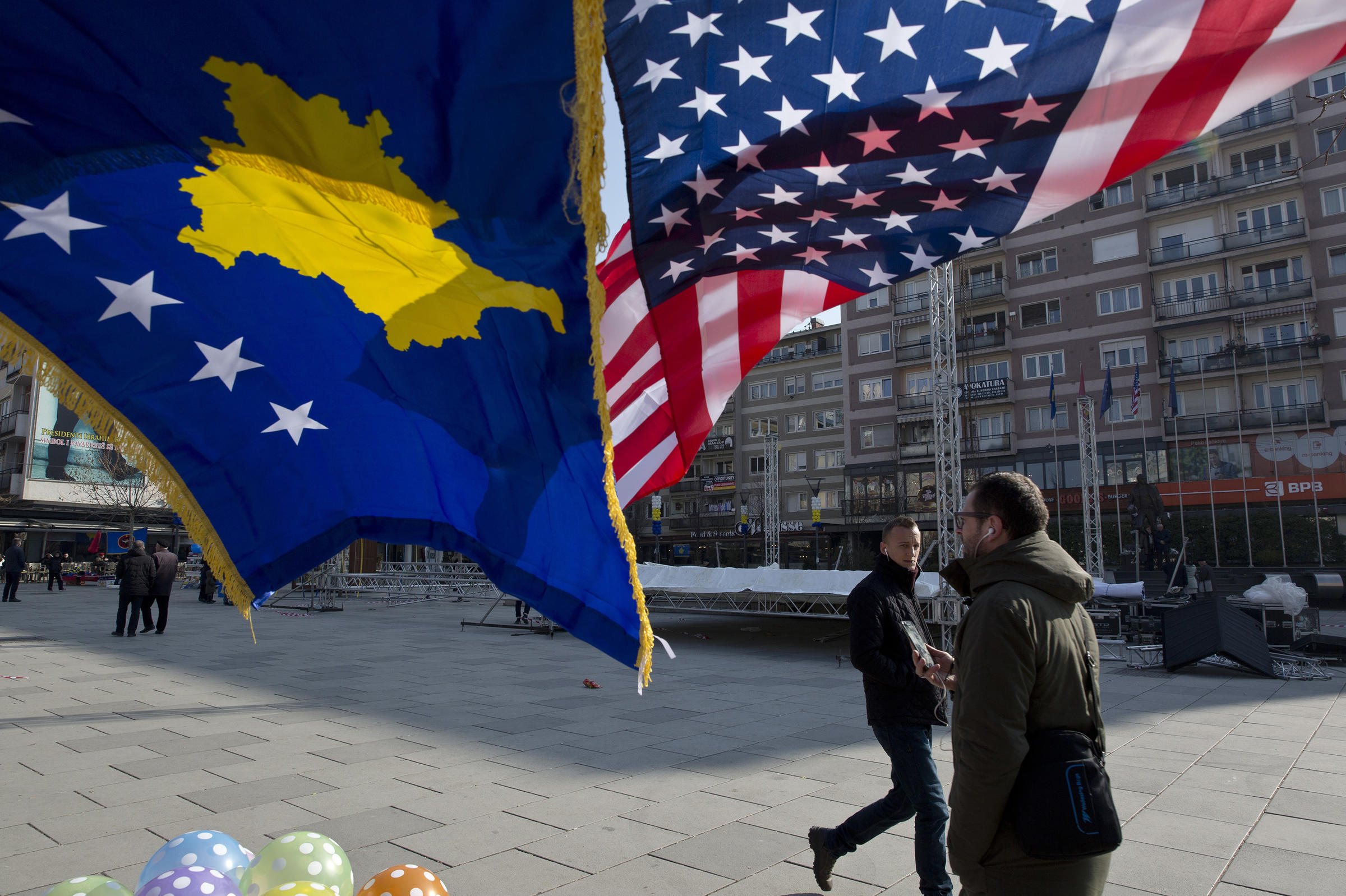 Kosova ta largojë taksën, që të mos rrezikohet miqësia me SHBA-të