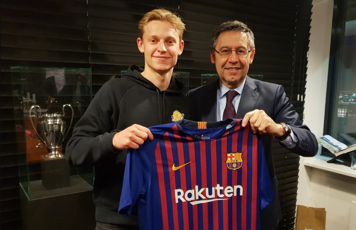 De Jong pranoi bisedimet me PSG dhe Man City para nënshkrimit me Barcelonën