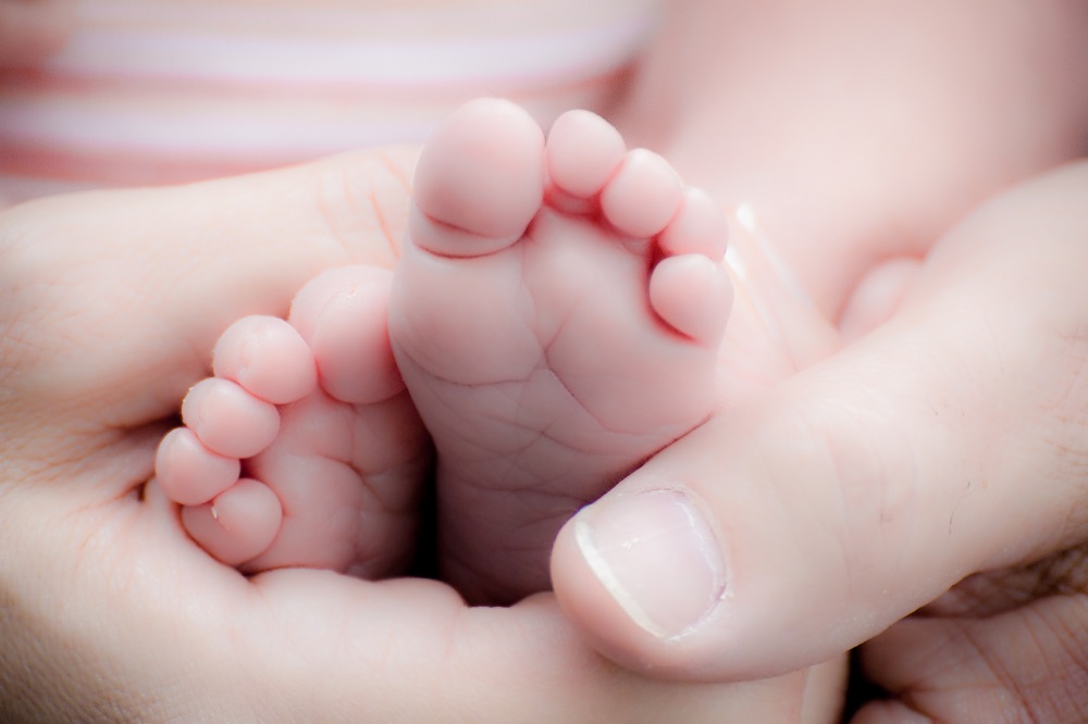 Rritet numri i lindjeve, Drejtori i Gjinekologjisë: 4, 210 foshnje lindën për gjashtë muaj në QKUK