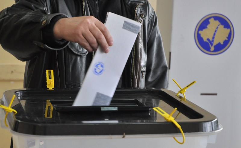 Kosovarët nisin votimin