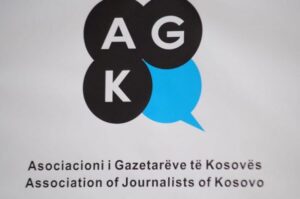 Sharjet e deputetit Bekë Berisha ndaj gazetarit Labinot Balaj, veprim i turpshëm