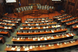 KDI: Seancat e Kuvendit të keq planifikuara, disa ministra si morën seriozisht pyetjet e deputetëve