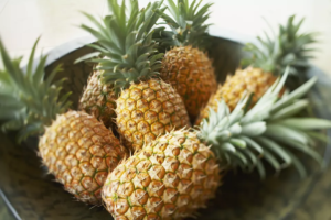 Vlerat ushqyese të ananasit dhe përfitimet që i sjell shëndetit
