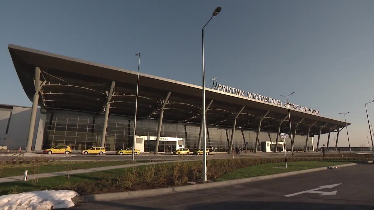 Kosovë: Parashihet rritje e çmimit të biletave të aeroplanit pas 1 janarit 