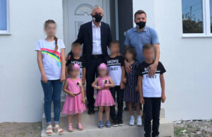 Arsim Kabashi dhuron shtëpi për 7 jetimë në Shkup
