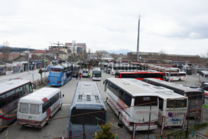 Kurtishaj: Jemi drejt falimentimit, nafta 1,69 euro e çmimi i biletës së autobusit mbetet i njëjtë