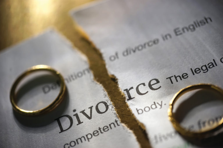 Për 10 muaj 30 çifte nga Komuna e Suharekës i dhanë fund martesës së tyre