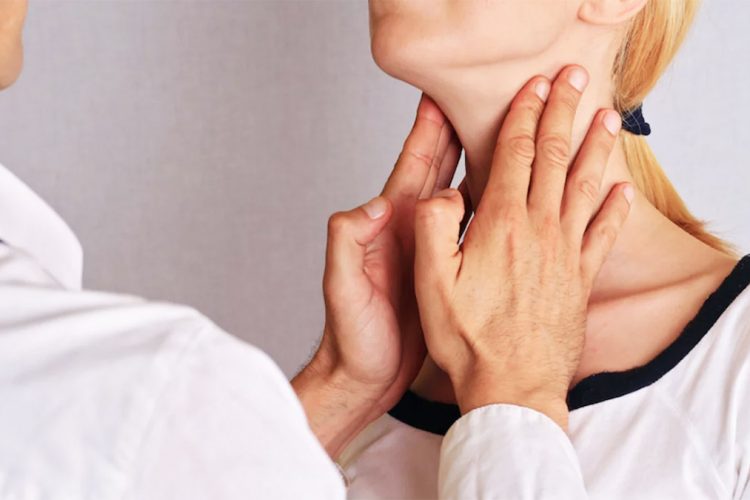 Stresi – Si e dëmton tiroiden dhe cilat janë kurat natyrale