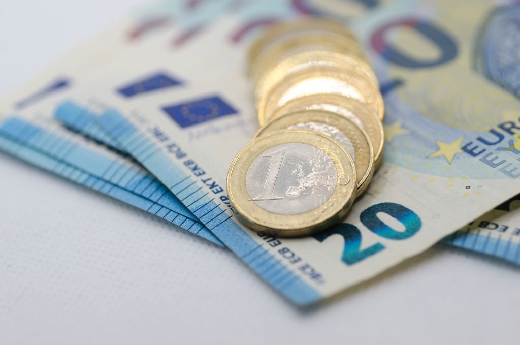 Ligji i pagave në Qeveri, 130 euro koeficienti: Rekomandimet që kanë dhënë SBAShK dhe FSShK