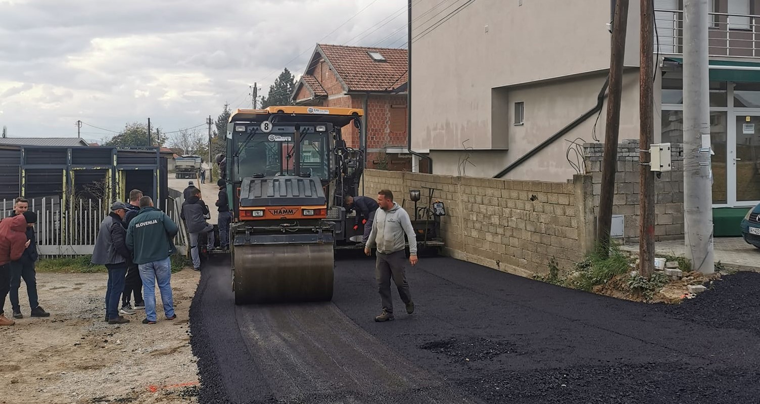 Fillon asfaltimi i rrugës Sopijë-Leshan