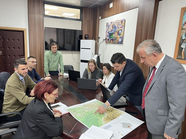 Komuna e Suharekës me ASK-në mbajnë takim për planifikimin e aktiviteteve për regjistrimin e popullsisë