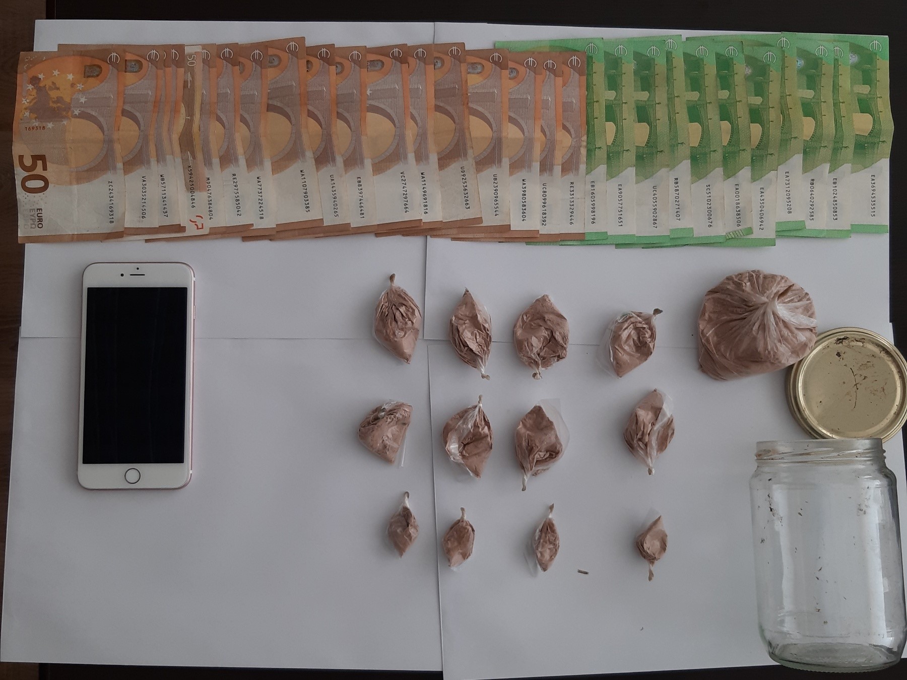 Njësiti i antidrogës zbarkon në Prizren – Konfiskohet heroinë, arrestohet i dyshuari A.D
