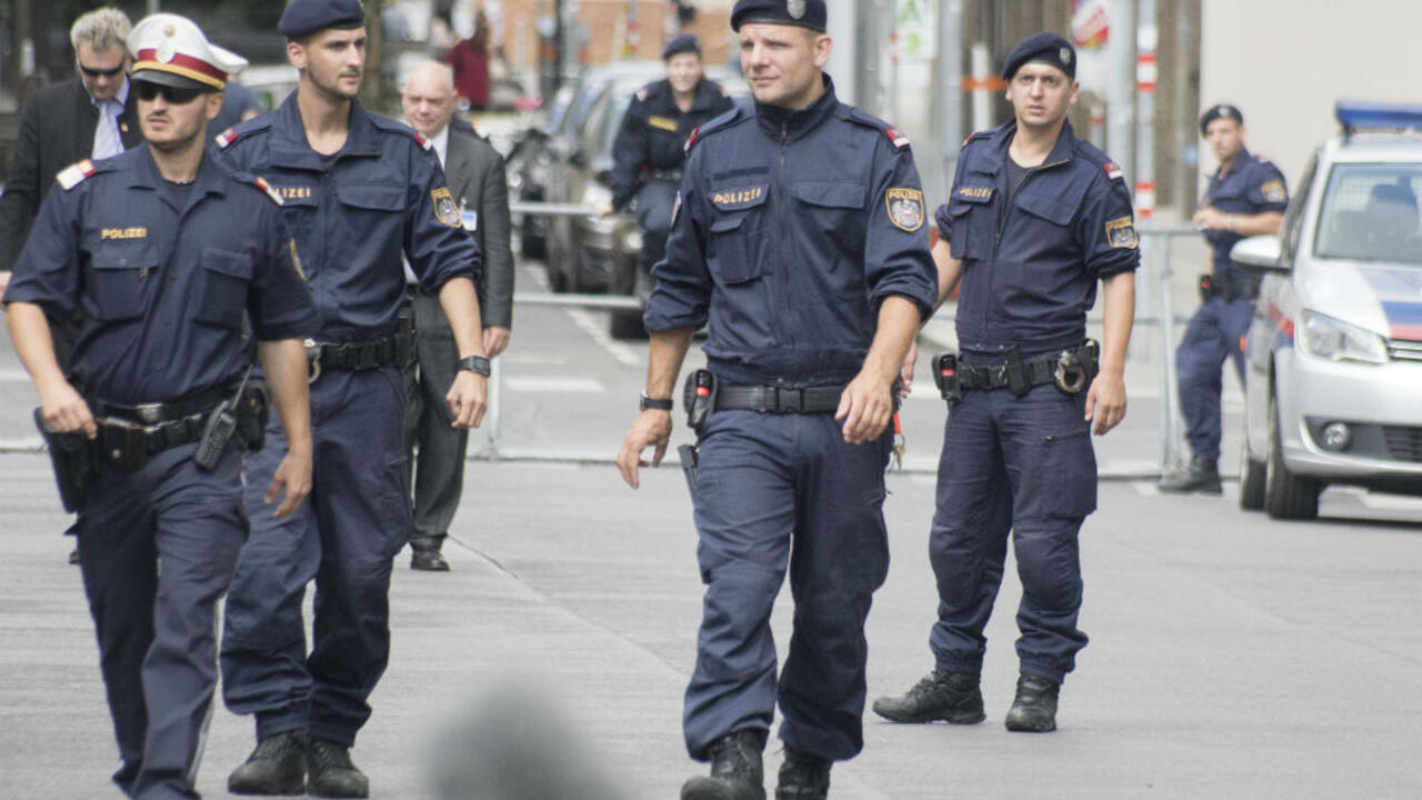 Kosovari ther me thikë ish të dashurën e tij në Vjenë