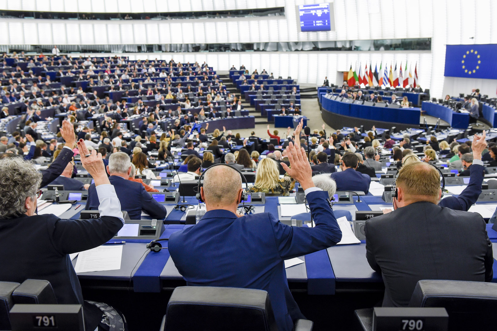 Parlamenti Evropian miraton rezolutën për Kosovën