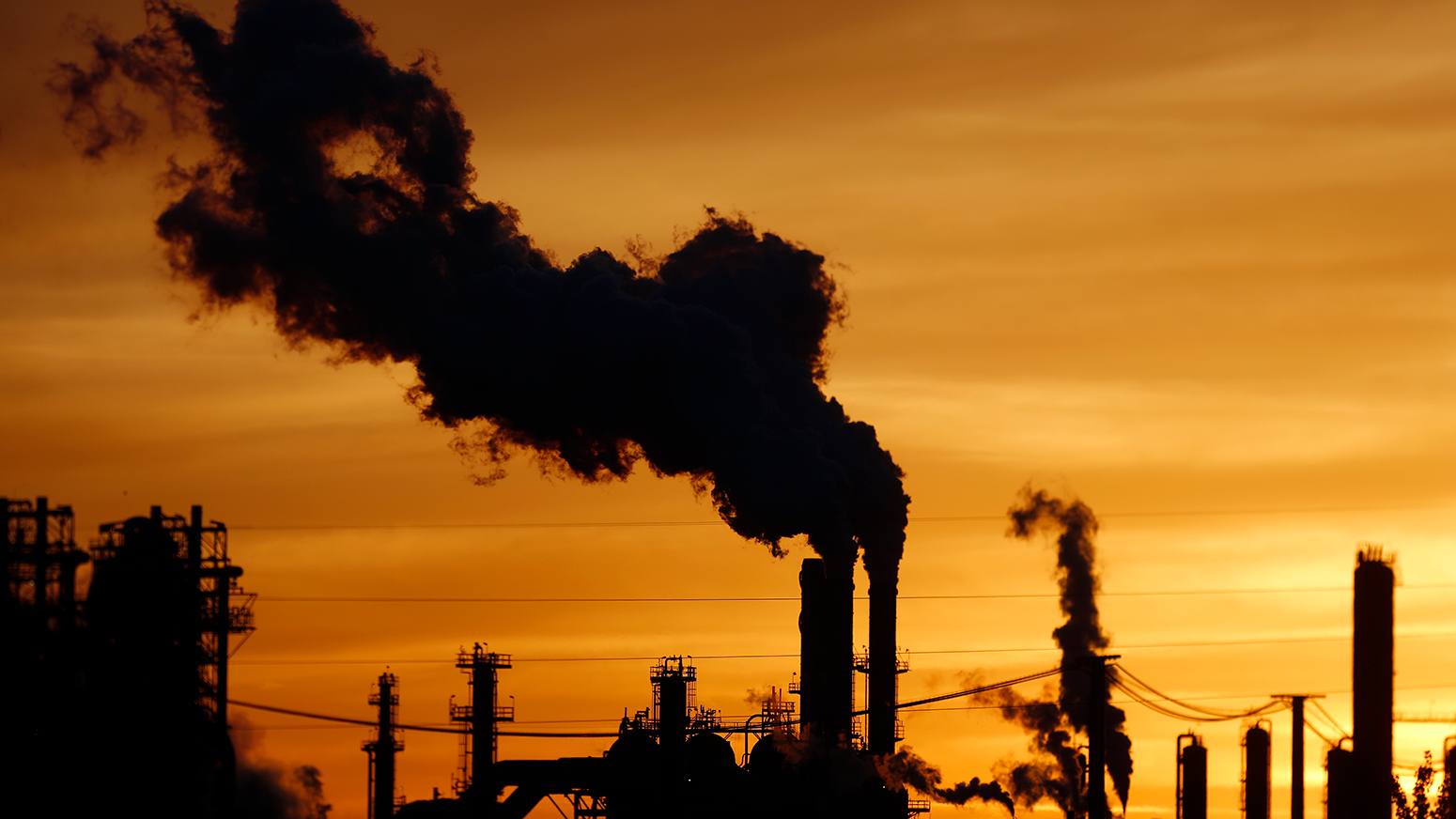 Emetimet e karburanteve fosile po kërcënojnë ndryshimet klimatike