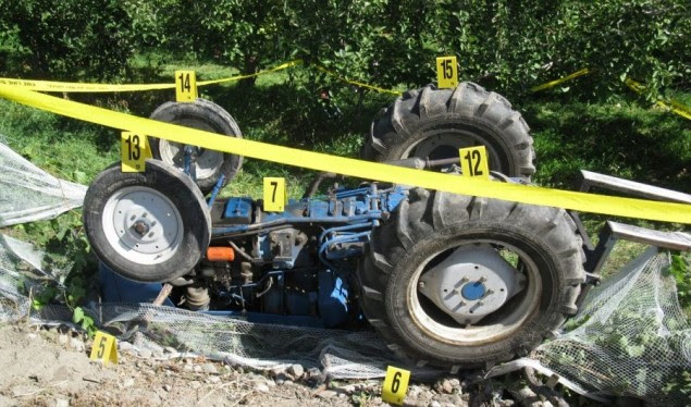 Aksident me traktor, një i vdekur dhe një i lënduar rëndë në Malishevë