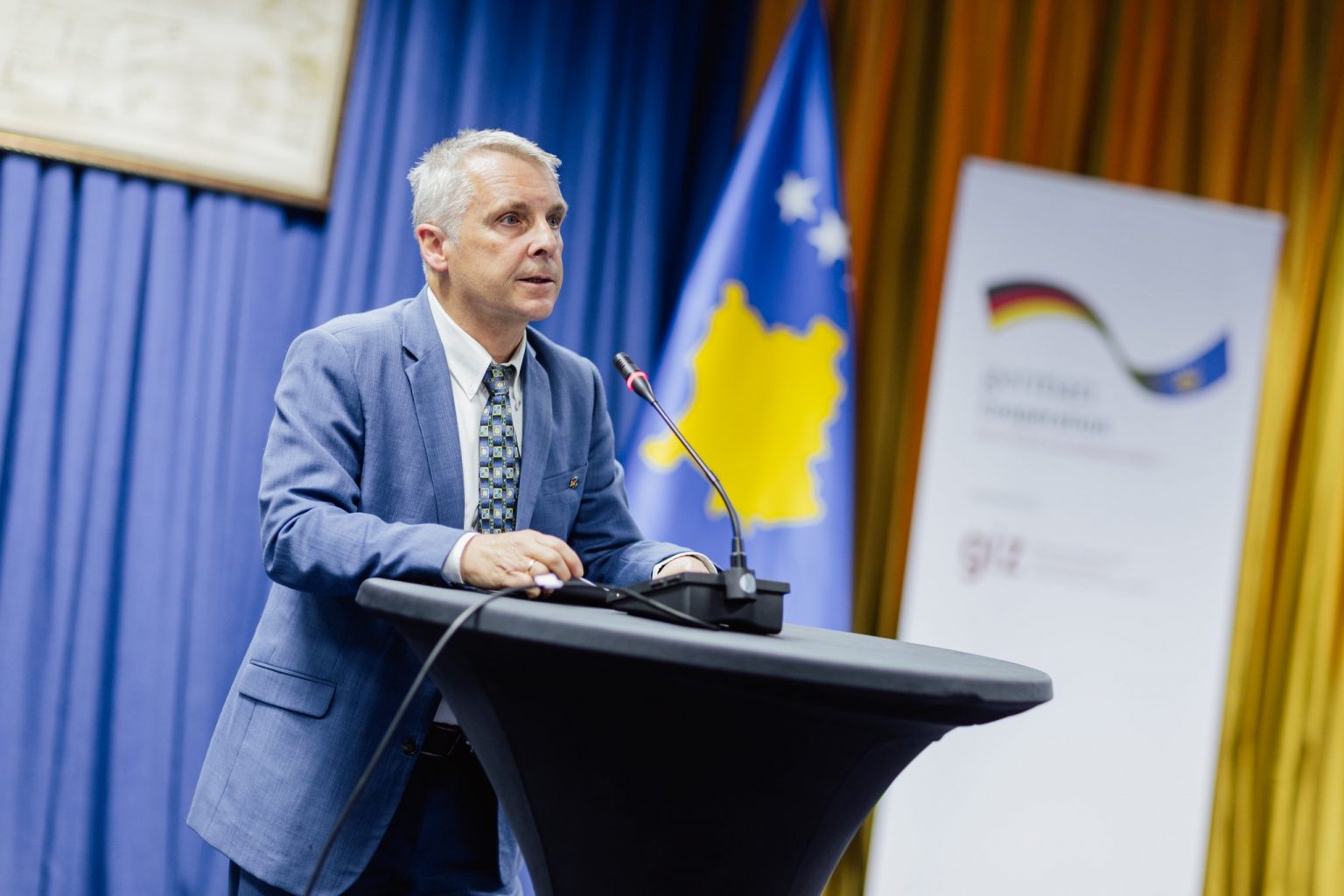 Nesër nis Forumi Ekonomik Botëror, Rohde: Do të flasim për dialogun Kosovë – Serbi