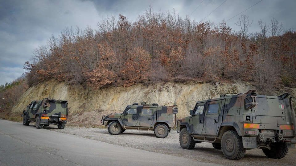 KFOR njofton për një patrullim përgjatë kufirit Kosovë-Serbi