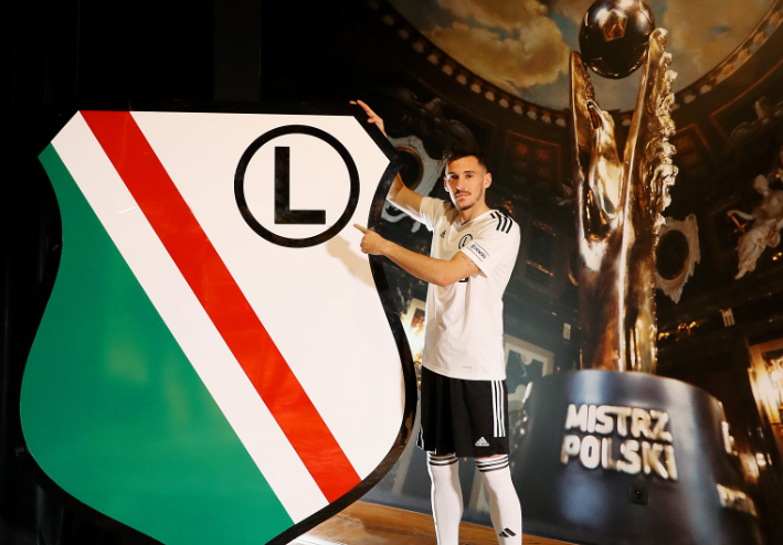 Legia Warszawa e prezanton Qëndrim Zybën