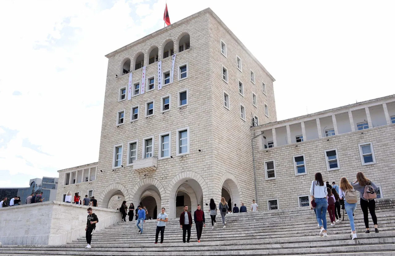 Ulet ndjeshëm numri i kosovarëve që studiojnë në Shqipëri, italianët kalojnë të parët me 51.5%